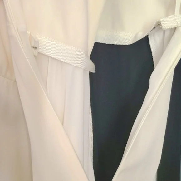 Valentino Two-Tone Ruched Waist Gown, Ivory | Black, Size 6, NWT - Picture 13 of 16